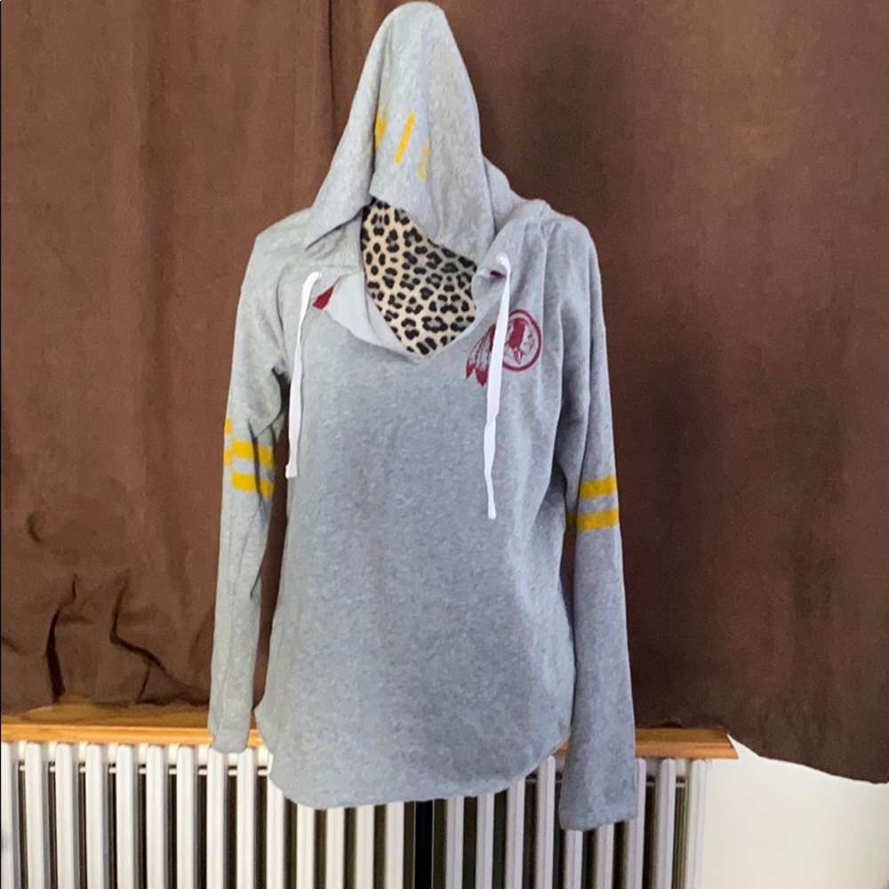 NWT. Pink Washington Redskins pullover